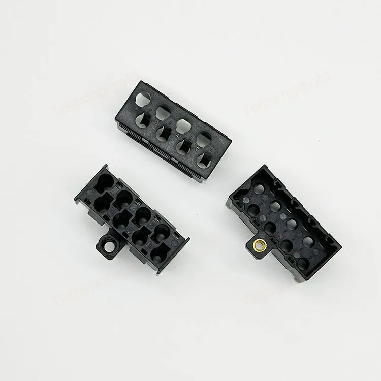 特诚科技精密工程塑料注塑件实拍